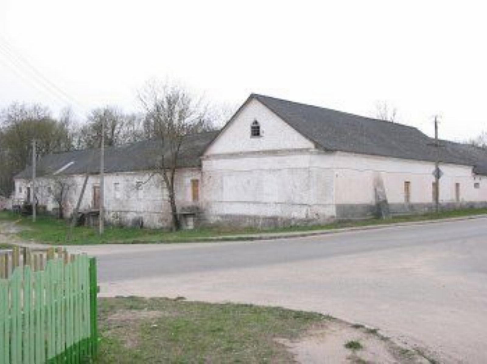 Конюшня Конюшня