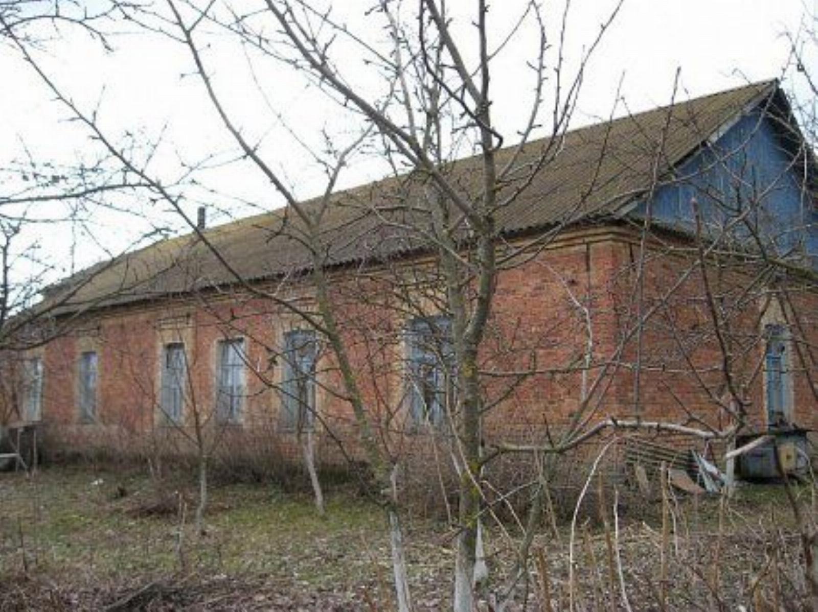 Дом священника (школа?) Дом священника (школа?)