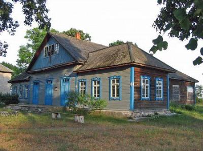 Церковь св. Макария Киевского (дерев.) /в приспособл. здании/