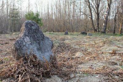 Каменные кресты