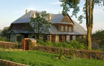 Плебания (дерев.)