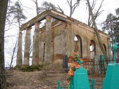 Часовня-усыпальница (руины)