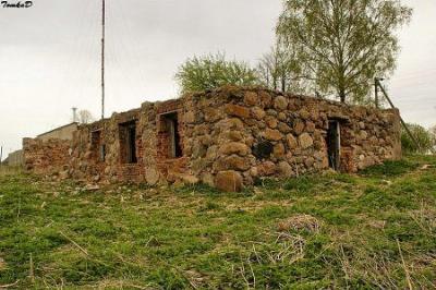 Хозпостройка (?) /сохр. частично/