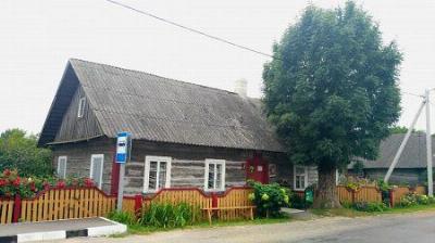 Дом, где жил Чеслав Немен (дерев.)