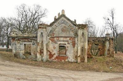 Брама западная (руины)