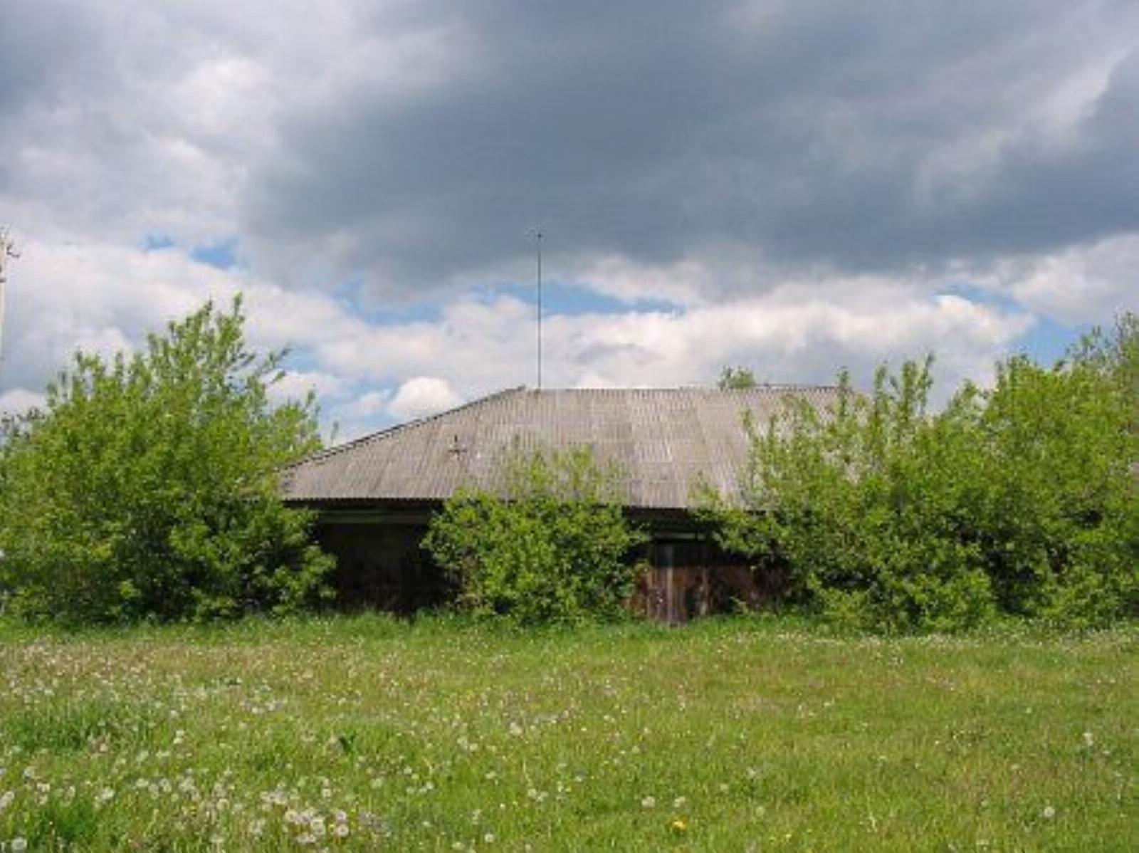 Конюшня (дерев.) Конюшня (дерев.)