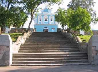 Брама-колокольня и ограда