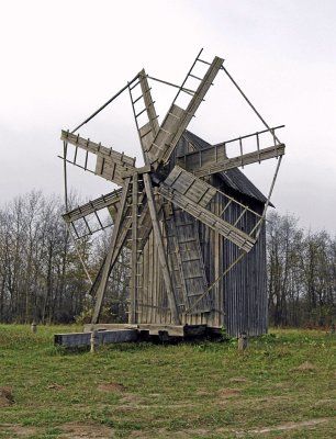 Ветряная мельница из дер. Янушовка (дерев.)