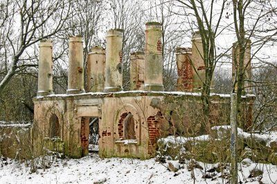 Павильон (?) (руины)