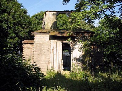 Церковь Покровская (дерев.; руины)