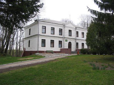 Флигель левый