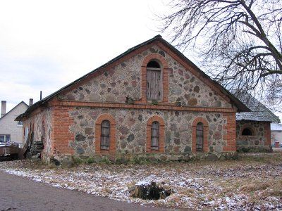 Конюшня-возовня