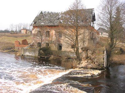 Водяная мельница (руины)