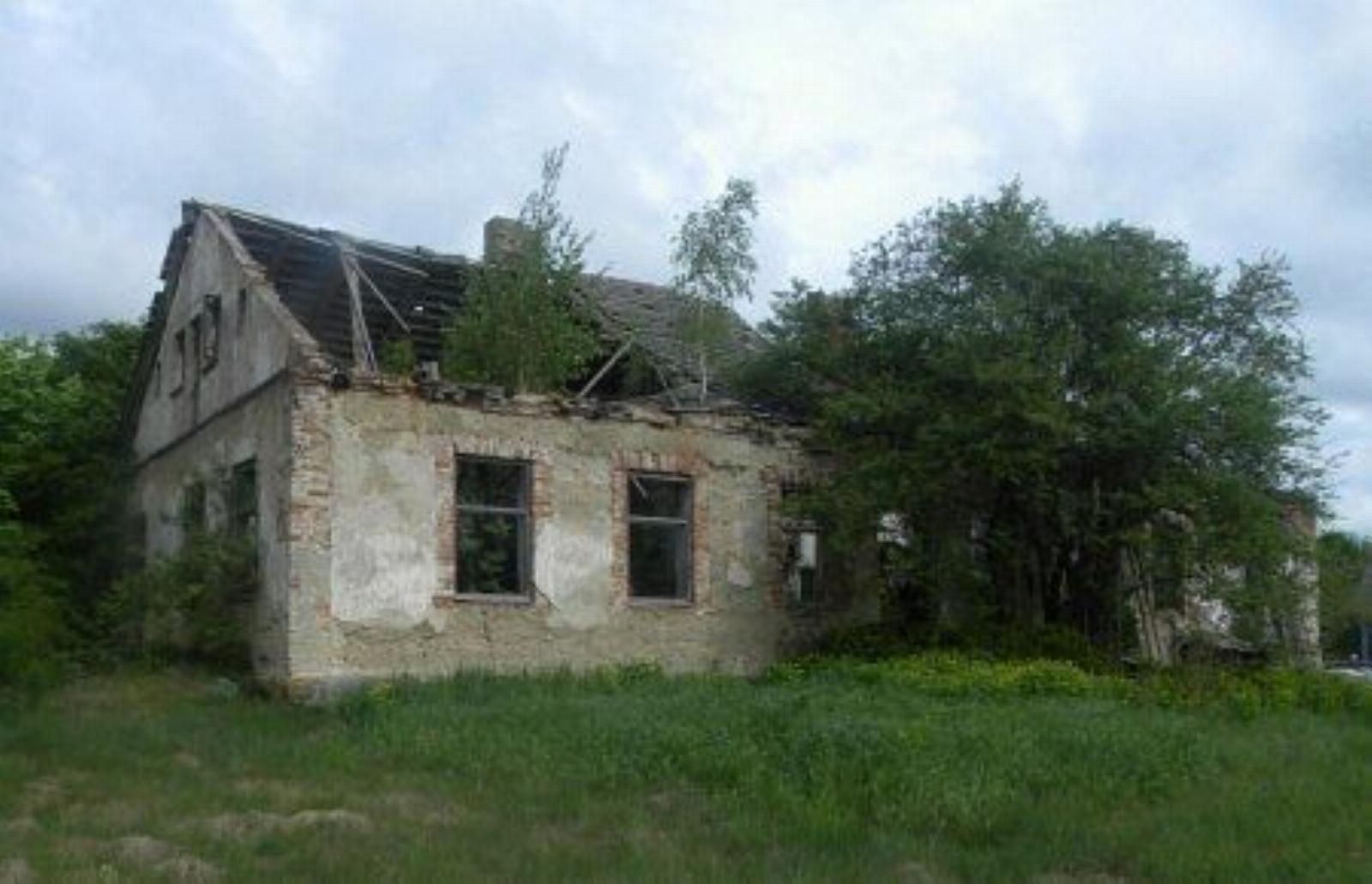 Усадебный дом (руины) Усадебный дом (руины)