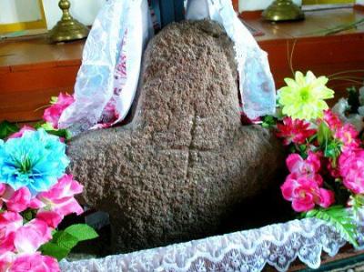 Каменный крест