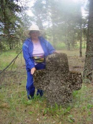 Каменный крест