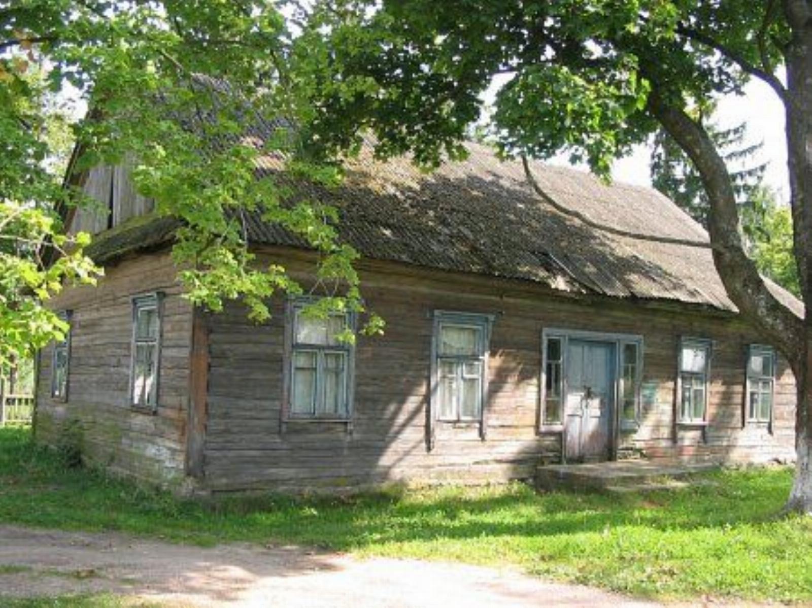 Школа (?) (дерев.) Школа (?) (дерев.)