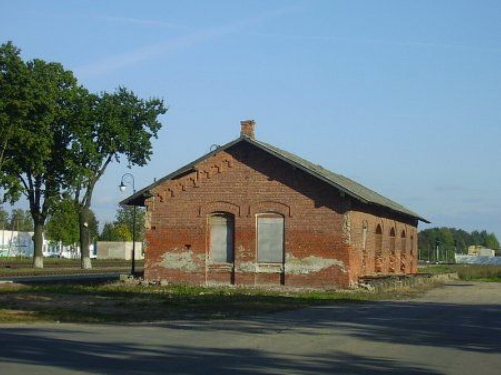 Служебные строения Служебные строения