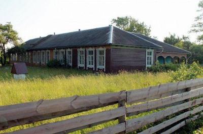 Школа (дерев.)