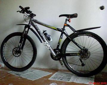 Rock_Machine_Elninno_1.JPG