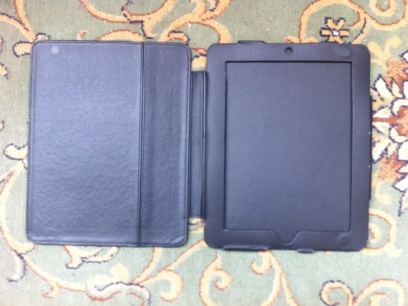 Chekhol_dlya_iPad.jpg