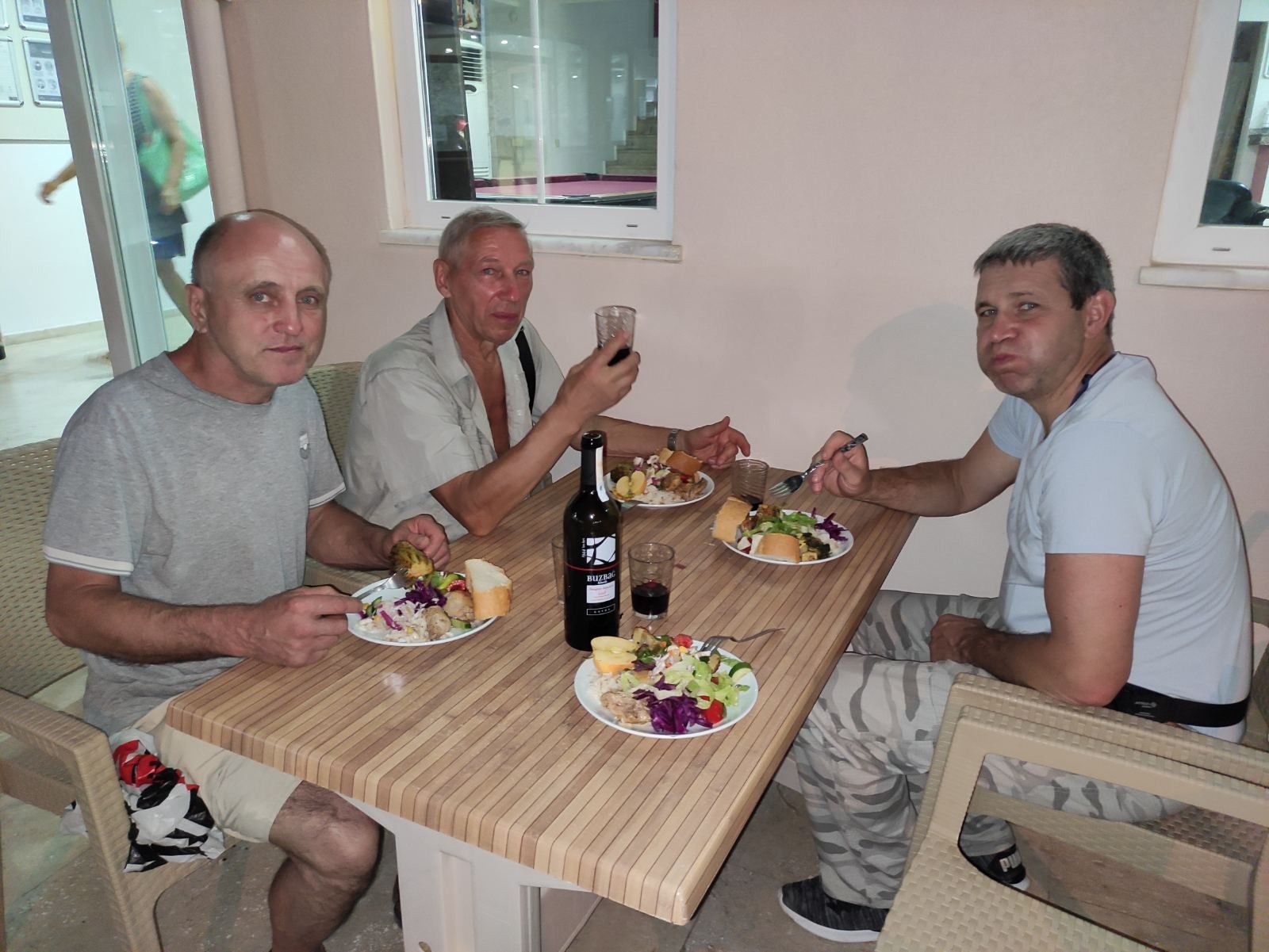IMG-9a8dd1fcb9beec985c329df57da3bf74-V.jpg