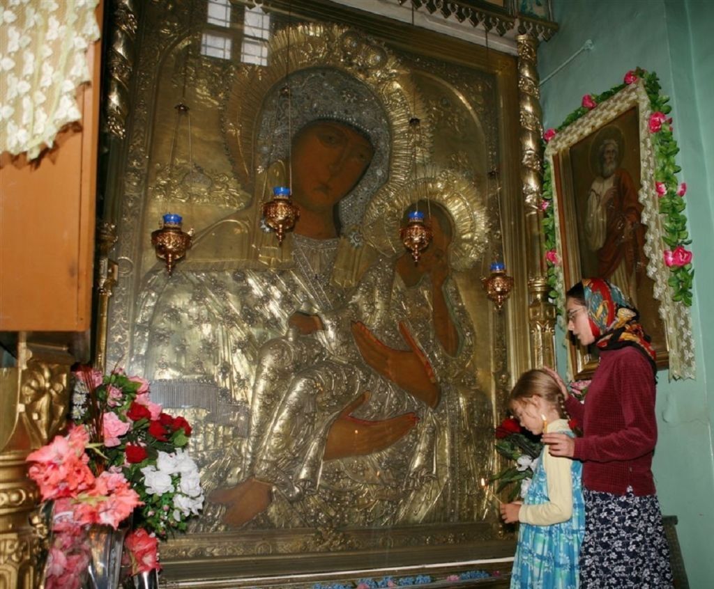 Старорусская-икона-Божией-Матери.jpg