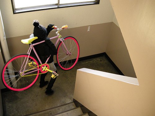 girl_on_bike_1237644660_106.jpg