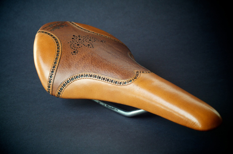 Fizik-Arione-K-ium-wingtip-brown-honey-brooks-leather-brogue-shoes-style-made-in-italy-usa-texas-austin-leh-seats-saddle-carson.jpg
