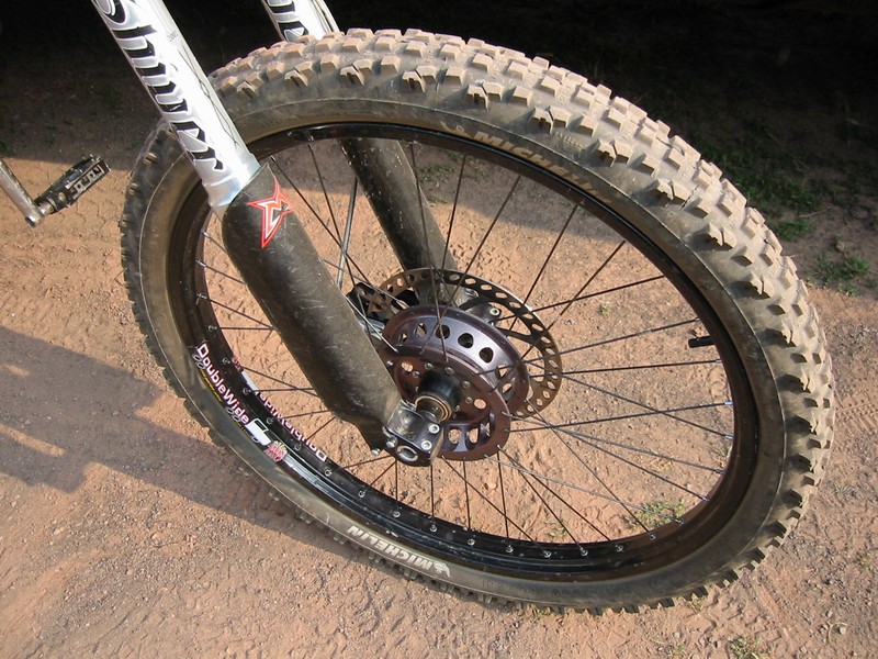 Seismic_hub_and_Double_Wide_rim.JPG