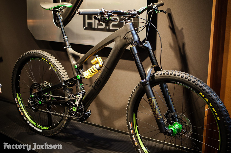 HOPE_TECHNOLOGY_HB211_-prototype_-_carbon.jpg