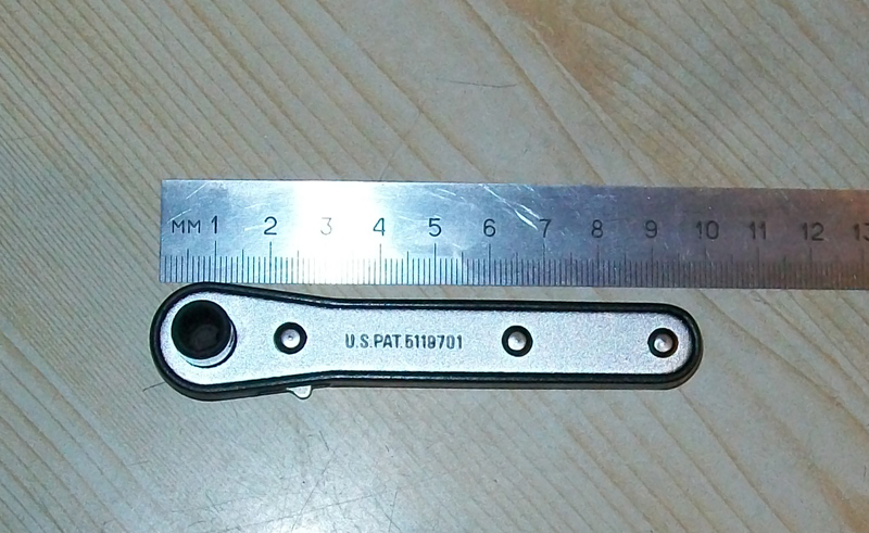 Hitachi_mini_ratchet_wr_-01.jpg