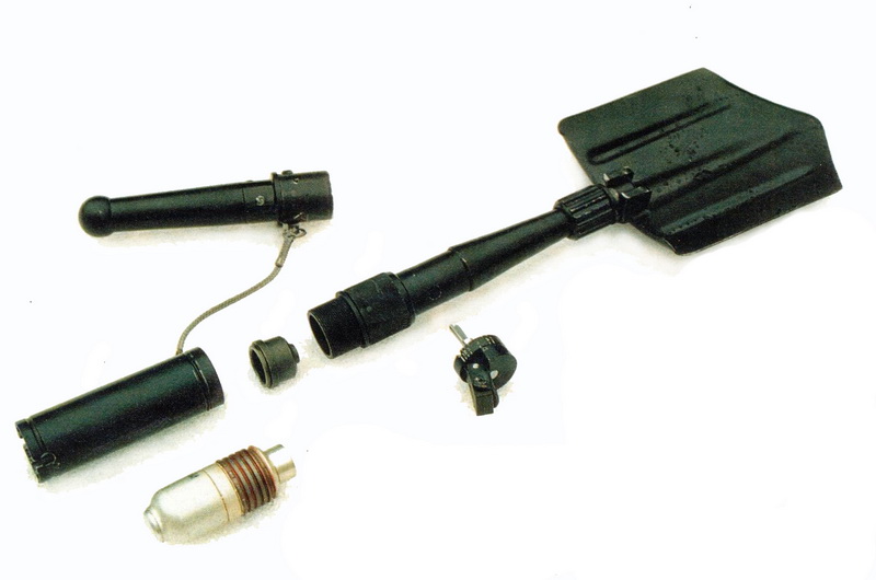 40mm_Granatomet-lopata_.jpg