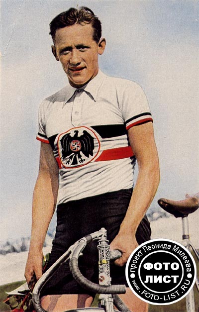 nemetskiy-velosipedist.jpg